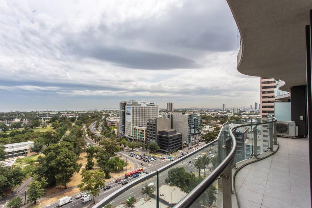 Readyset Apartments At Emerald Melbourne Kültér fotó