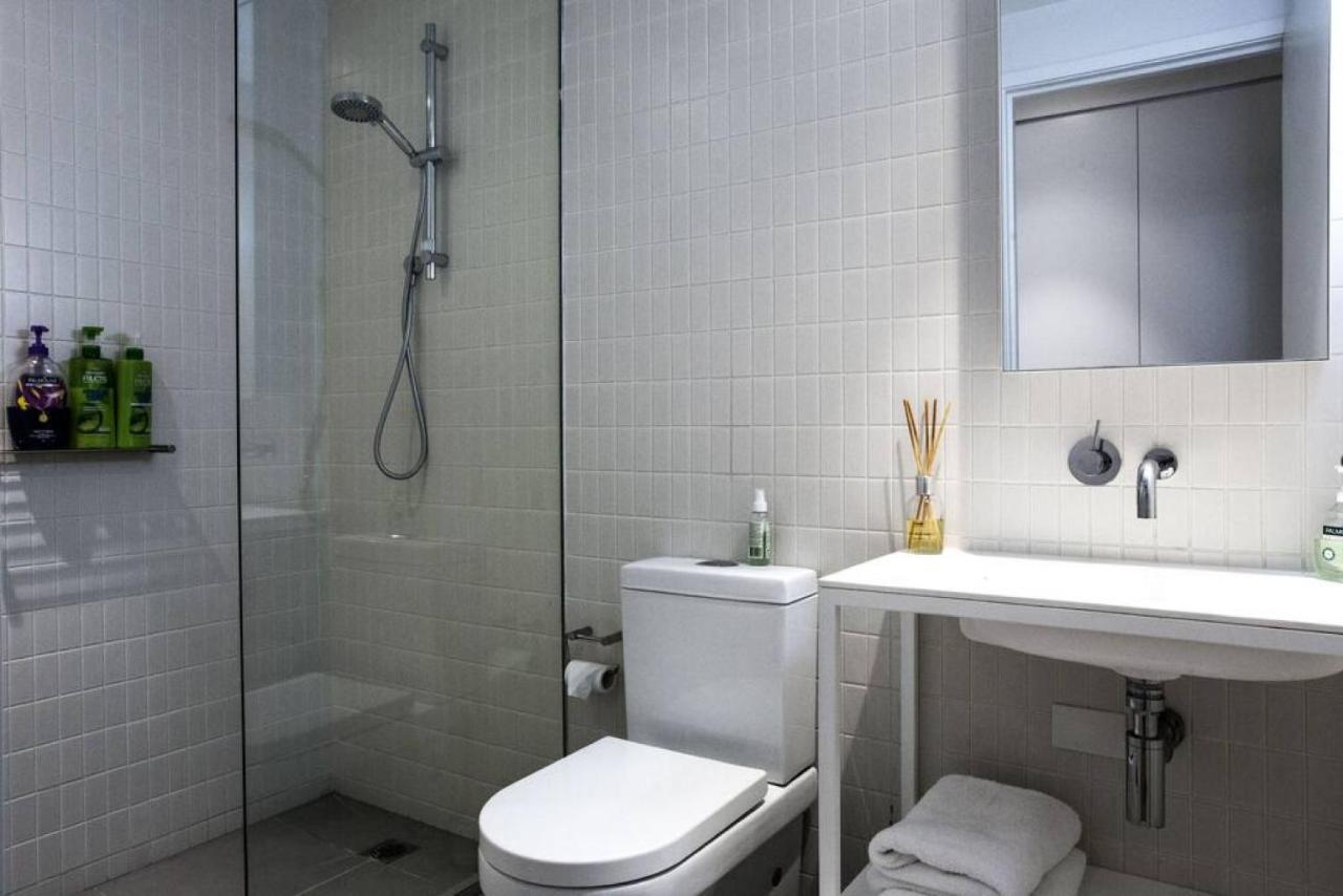 Readyset Apartments At Emerald Melbourne Kültér fotó