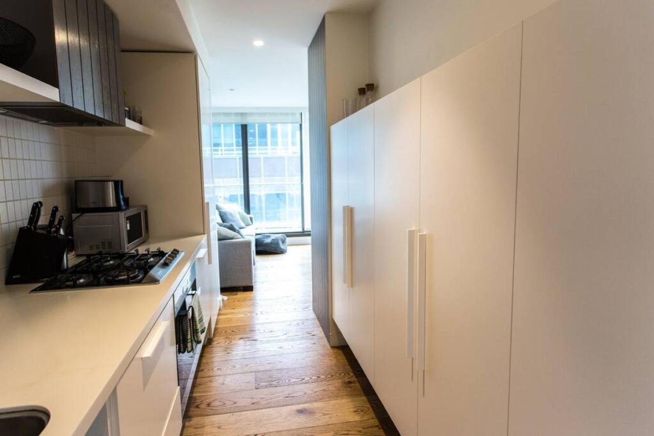 Readyset Apartments At Emerald Melbourne Kültér fotó
