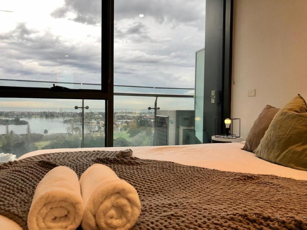 Readyset Apartments At Emerald Melbourne Kültér fotó