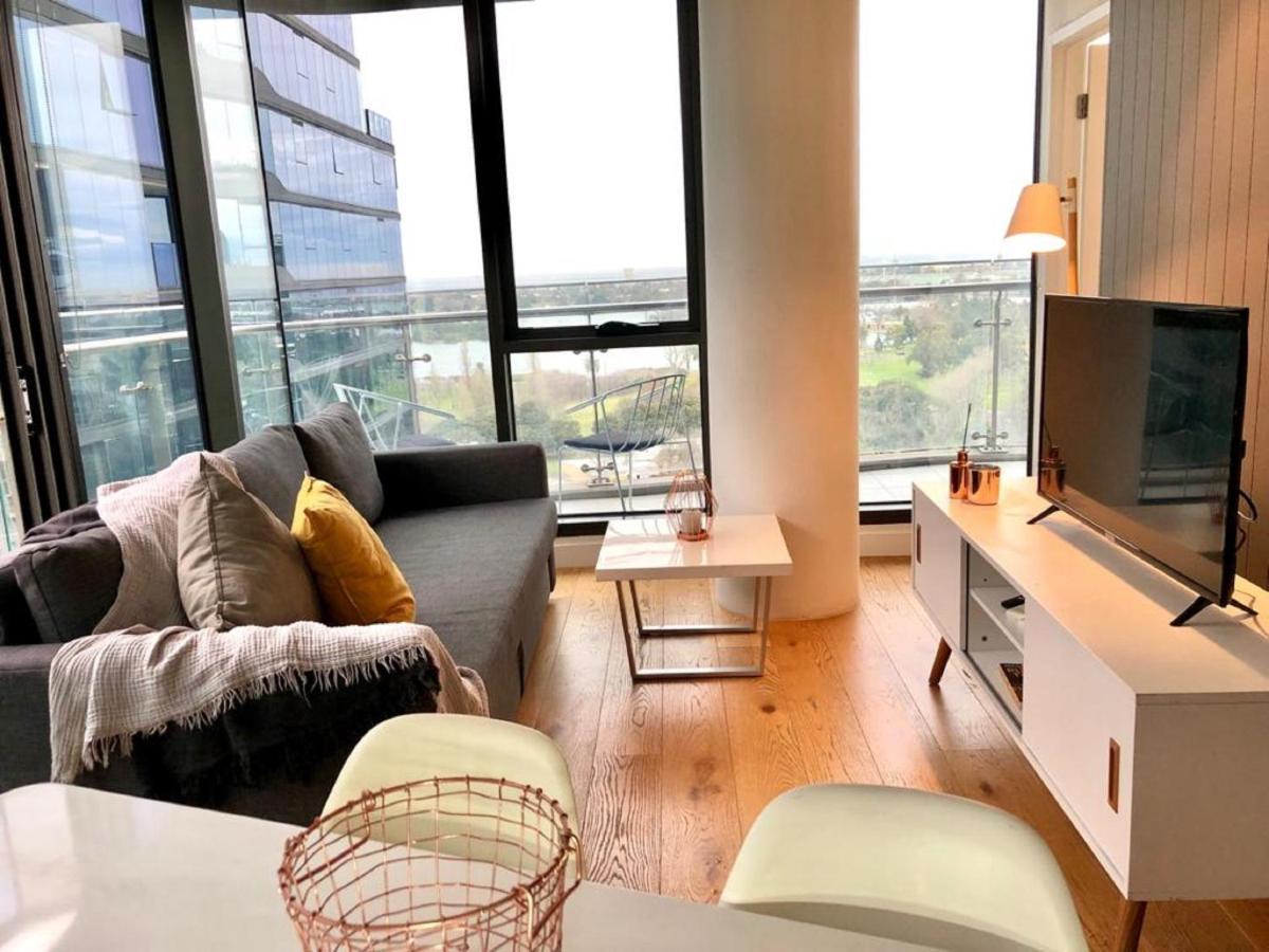 Readyset Apartments At Emerald Melbourne Kültér fotó