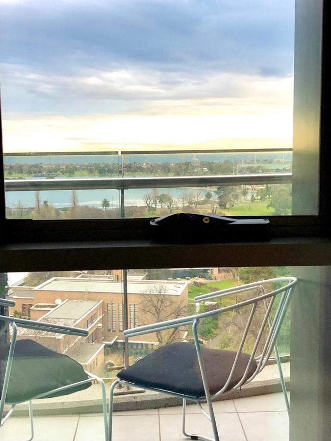 Readyset Apartments At Emerald Melbourne Kültér fotó