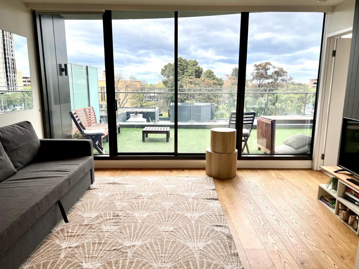Readyset Apartments At Emerald Melbourne Kültér fotó