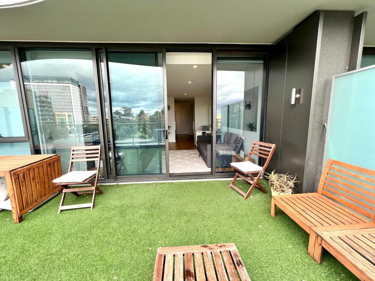 Readyset Apartments At Emerald Melbourne Kültér fotó