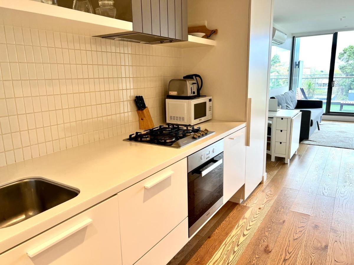 Readyset Apartments At Emerald Melbourne Kültér fotó