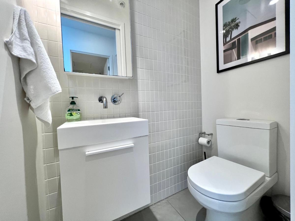 Readyset Apartments At Emerald Melbourne Kültér fotó