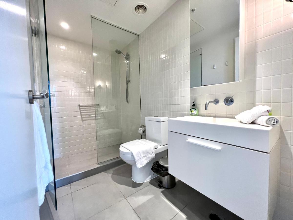 Readyset Apartments At Emerald Melbourne Kültér fotó